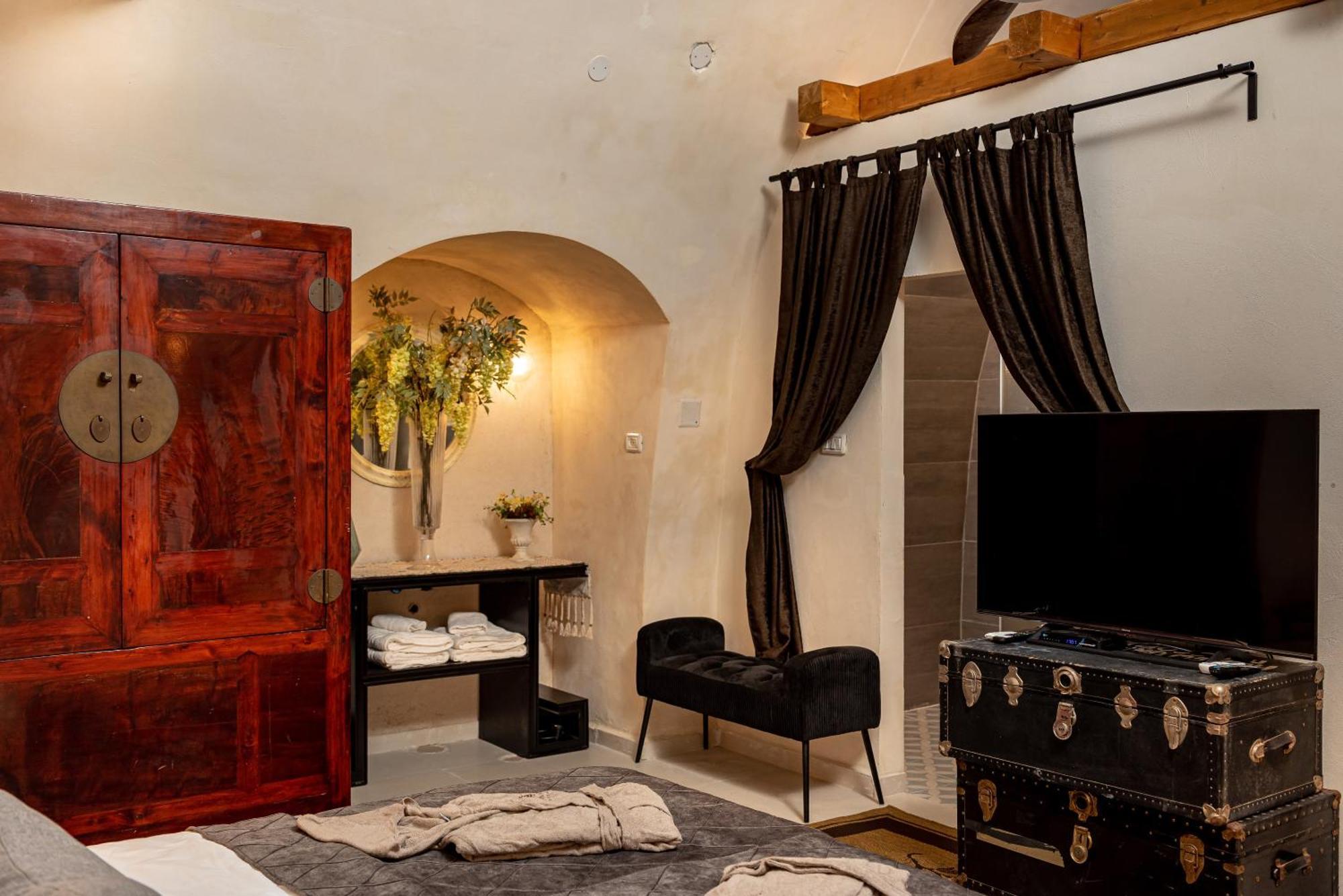 Dona Castle Hotel Tiberias Ngoại thất bức ảnh
